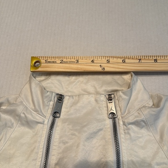 Nike Air Jordan Women's White Flight Suit Size M - Picture 6 of 16